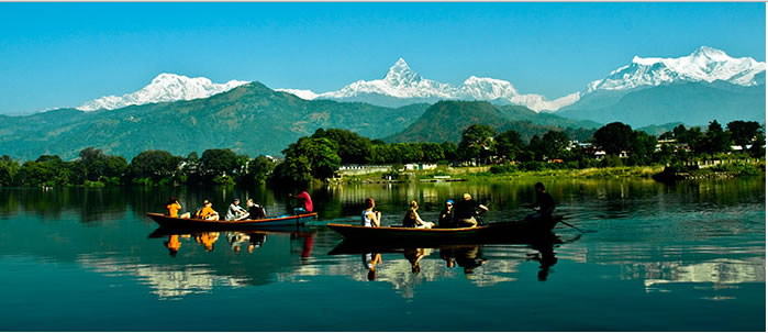 vue depuis pokhara himalayas