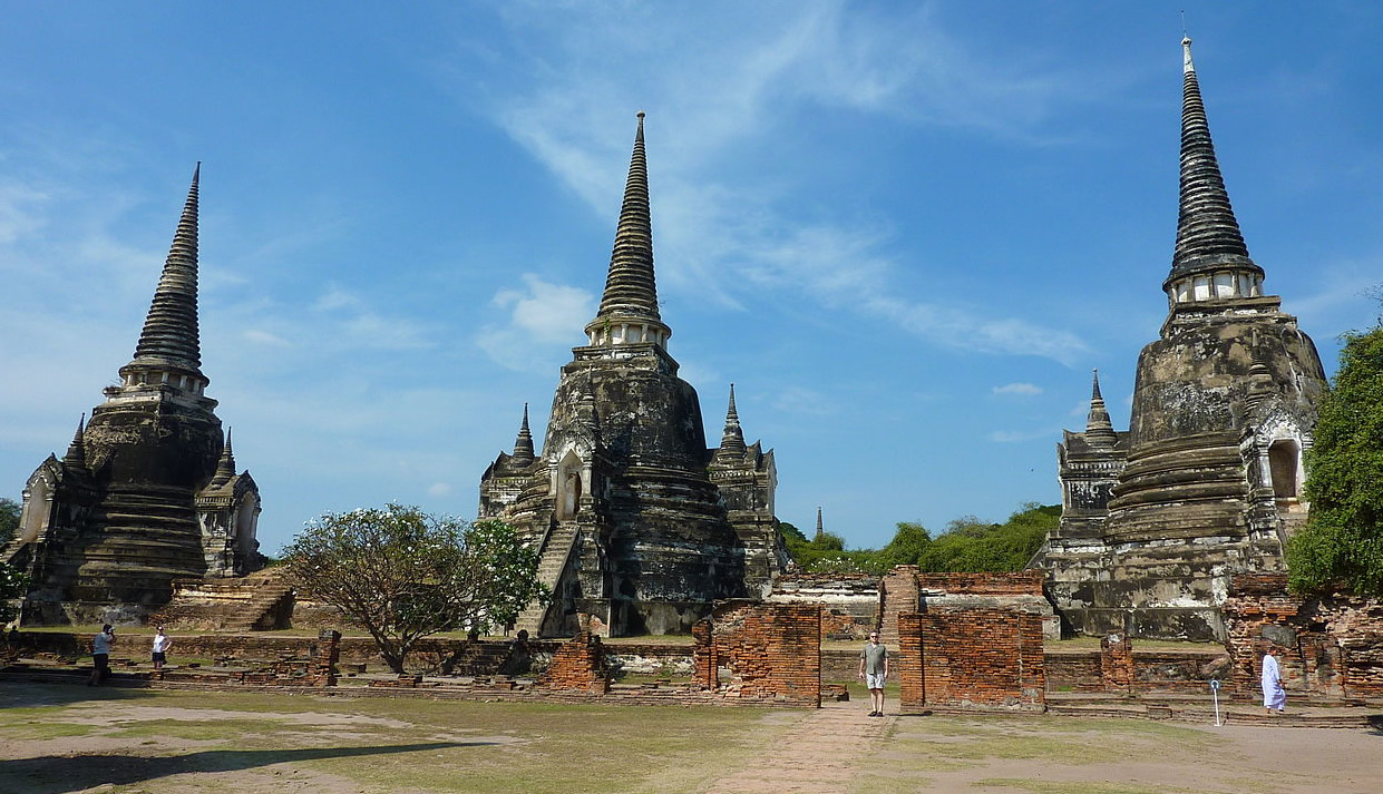 stupas ayutthaya parc historique thailande
